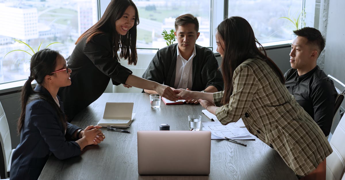 产品代工的背景下难以判断游戏技术支持的制作者是谁