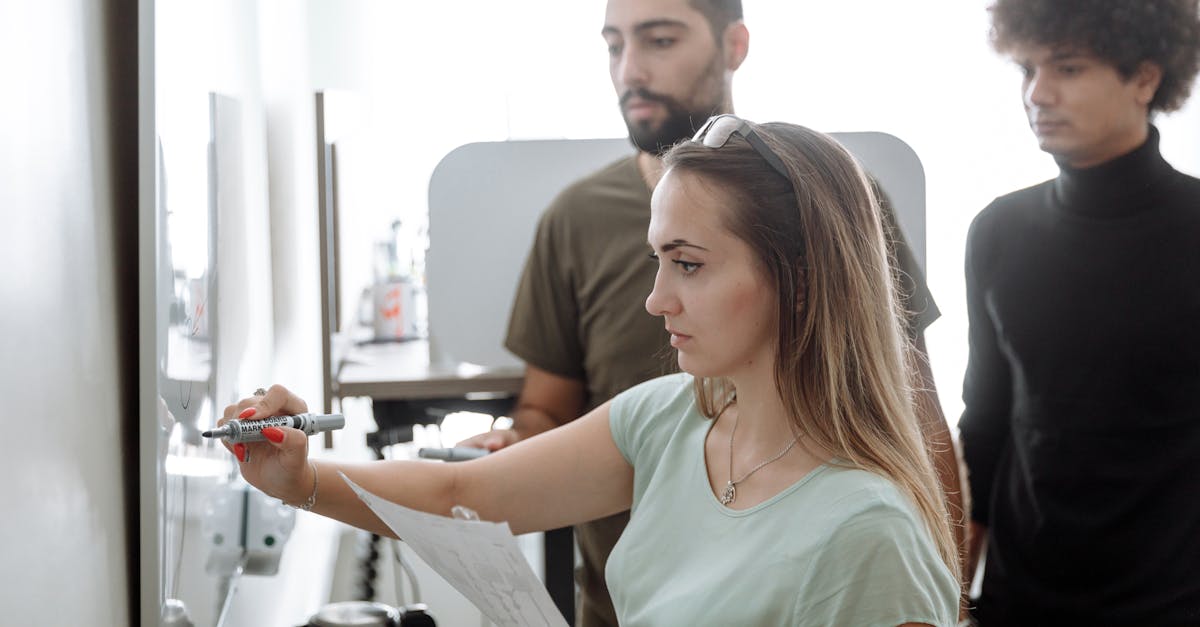 世纪佳缘实名账号：实名制如何应用在私人定制中